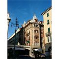 Tipico palazzo in Piazza Mameli - Foto R.Roncato