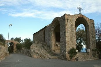L'Arco e la Chiesa di Santa Croce - Foto di Fabrizio Trunzo