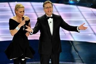 Paolo Bonolis e Maria De Filippi al Teatro Ariston