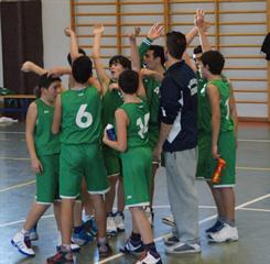 coach Porro dà la carica alla squadra prima dell'incontro