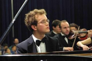 Foto del pianista Nikolay Bogdanov