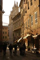 Il centro storico di Final-marina - Foto Studio Merlo Genova