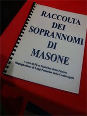 La copertina della pubblicazione sui soprannomi di Masone