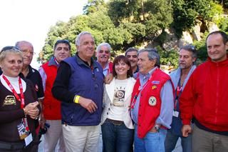 Marina Manieristi circondata da dirigenti e soci del Club al raduno di Portofino (18 Ottobre 2008)
